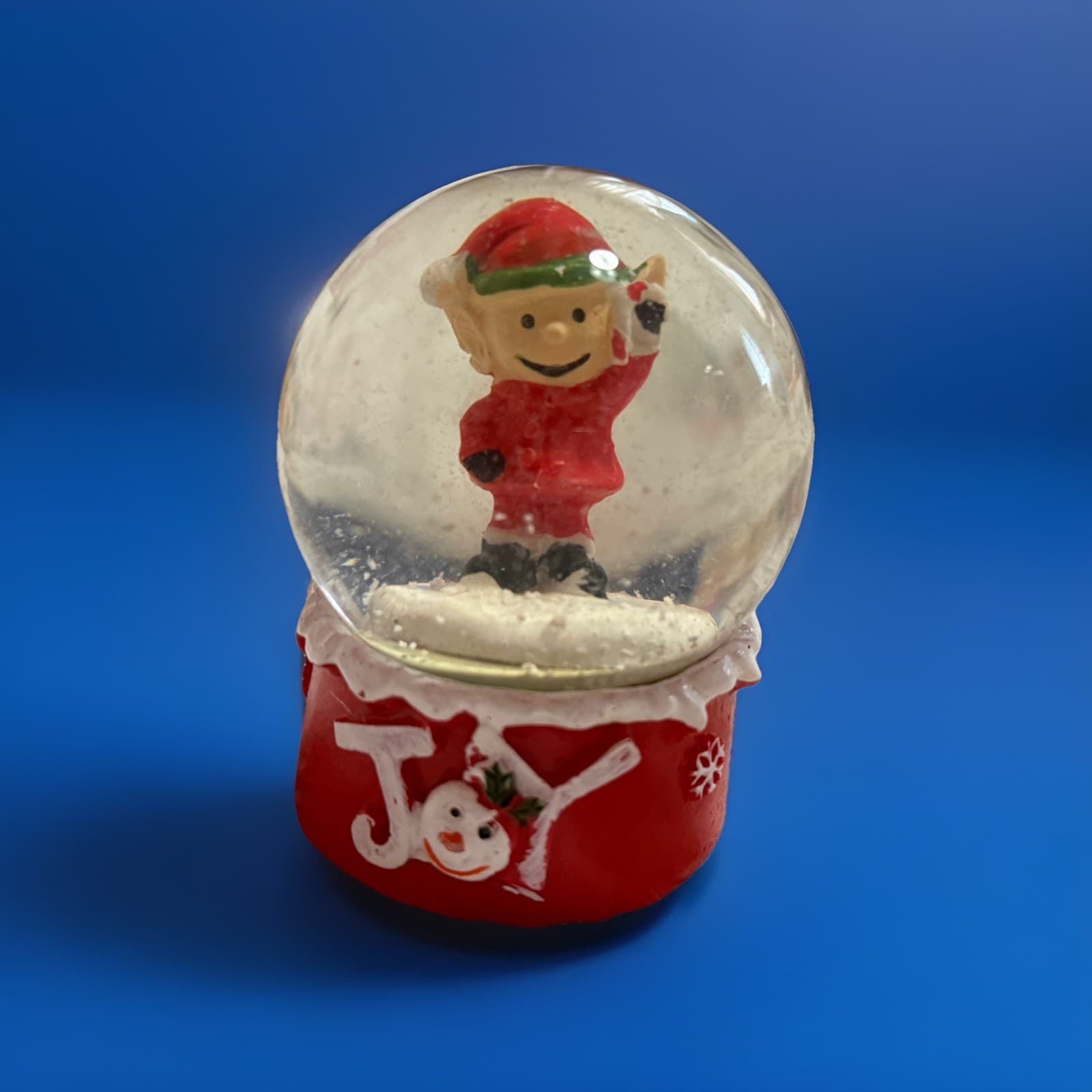 Vintage PEANUTS Charlie Brown JOY Snow Globe Pre-Owned