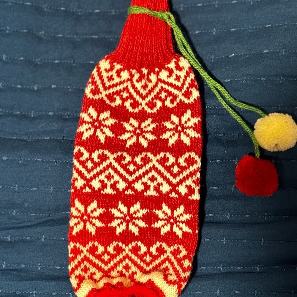 Red and Cream Knit Bottle Cover