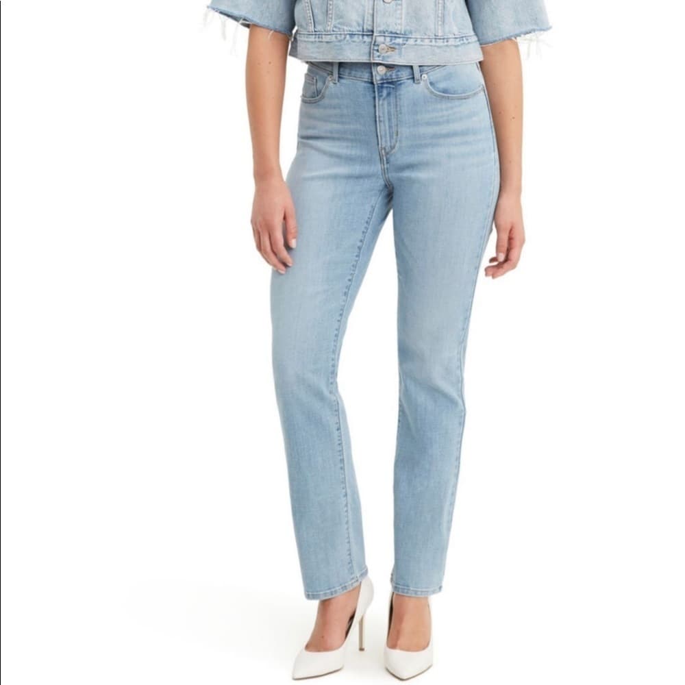 Levi’s women’s Classic straight 22W NWT