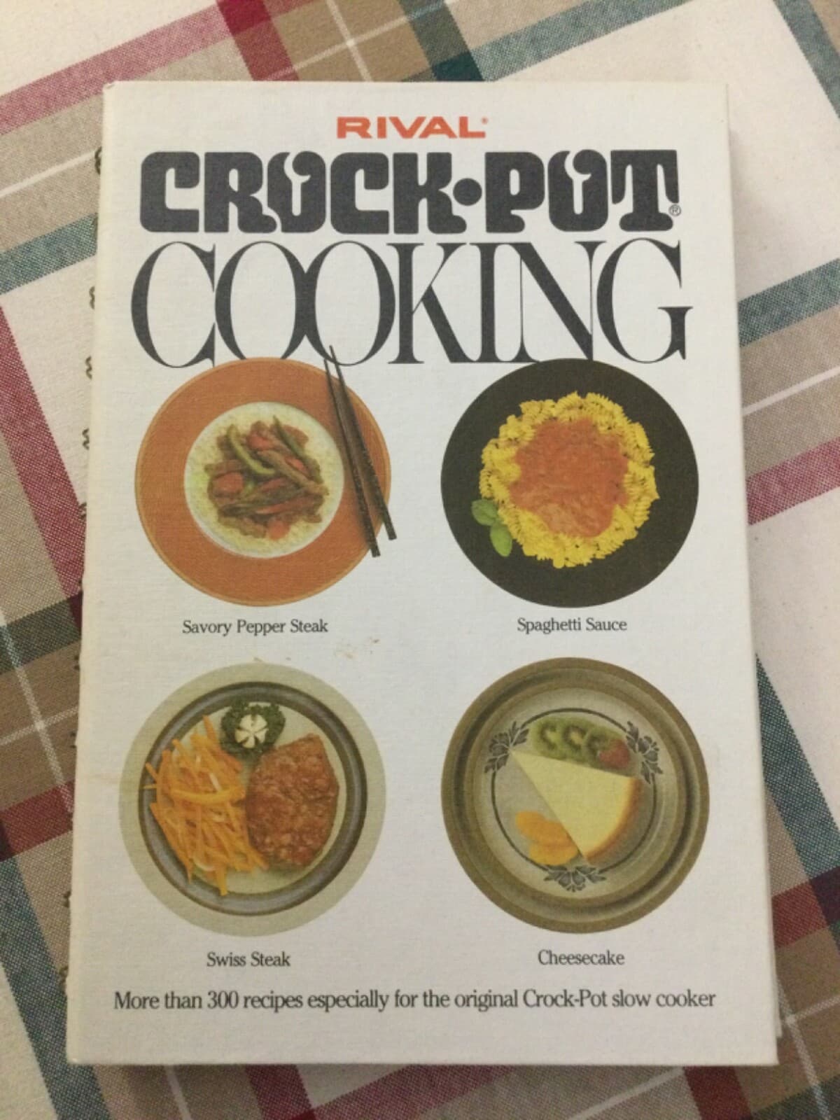 Rival Crock-Pot Cooking 1975 Cookbook Over 300 Slow Cooker Recipes HC Spiral