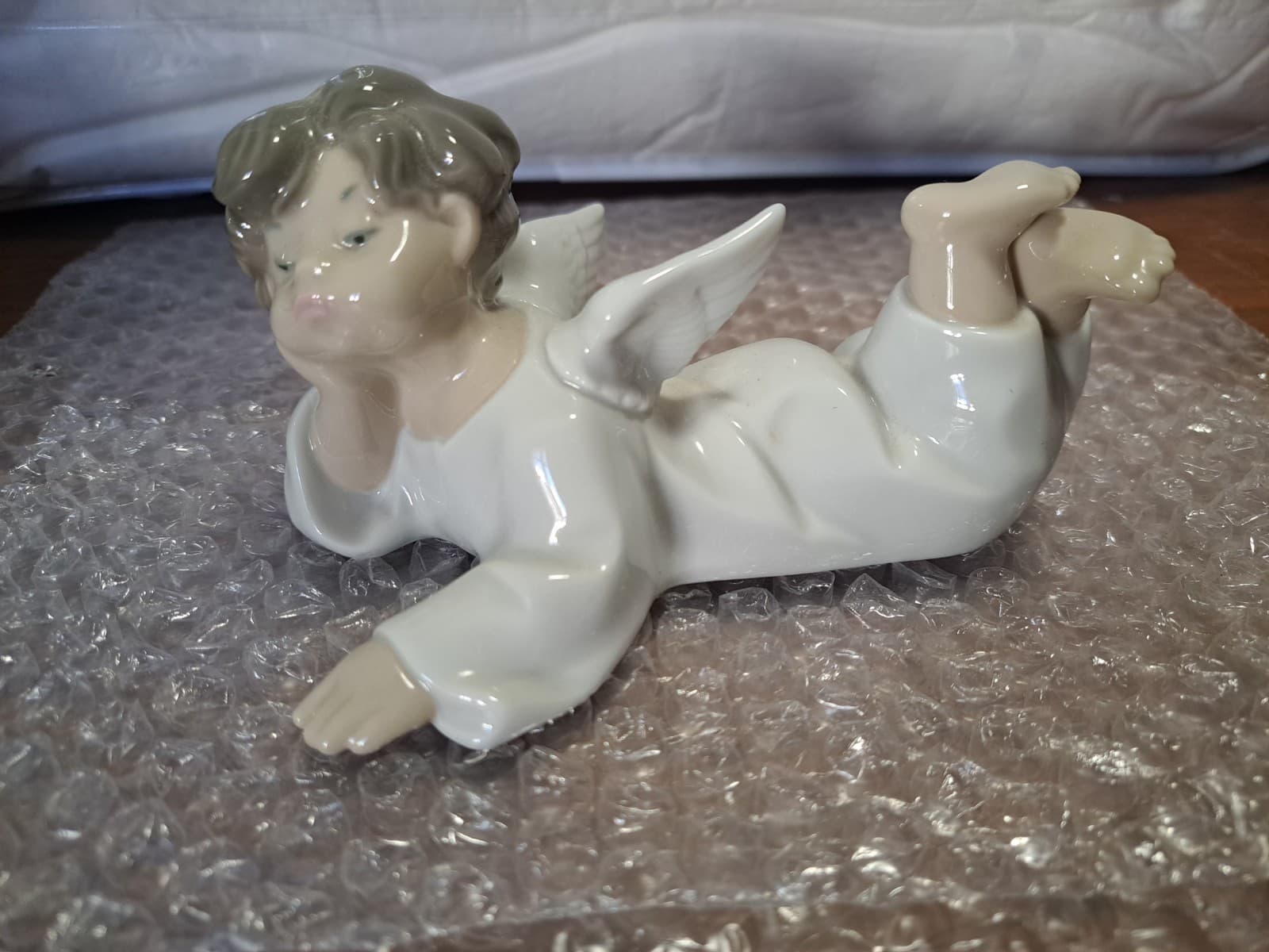 LLADRO Angel Laying Down Figurine 4541 Cherub Dreaming Daisa Spain