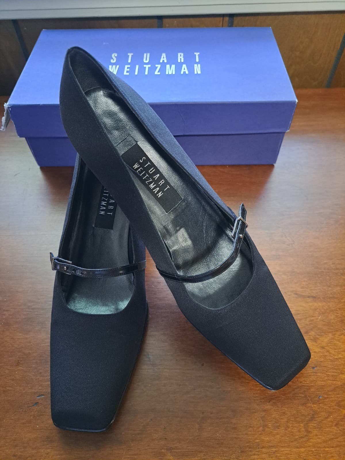 Stuart Weitzman Black Crepe Buckle Accent Evening High Heel Pumps Size 10 Shoes