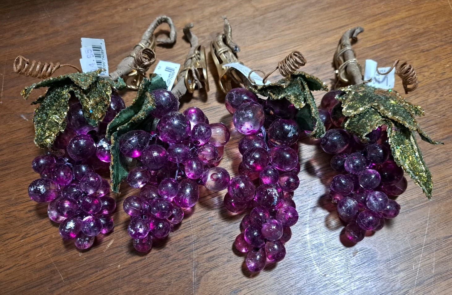 Purple Grape Bunches Clip-on Lot 4 Ornaments Decoration Caspari Lucite? Plastic?