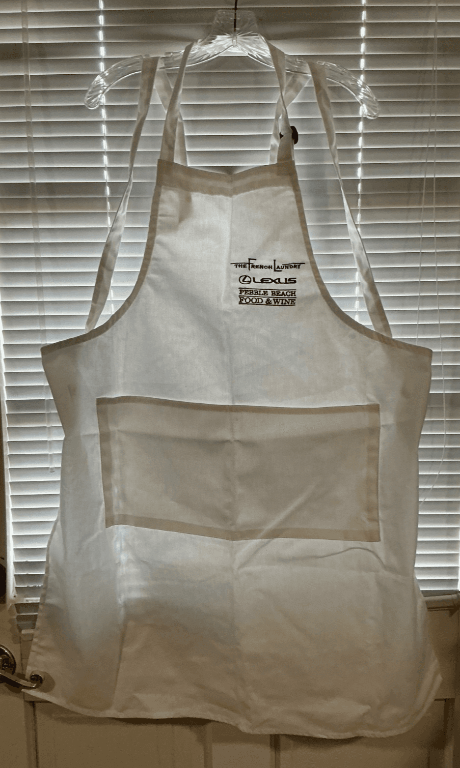 PEBBLE BEACH FOOD & WINE French Laundry Adjustable White CHEF APRON Pockets NEW