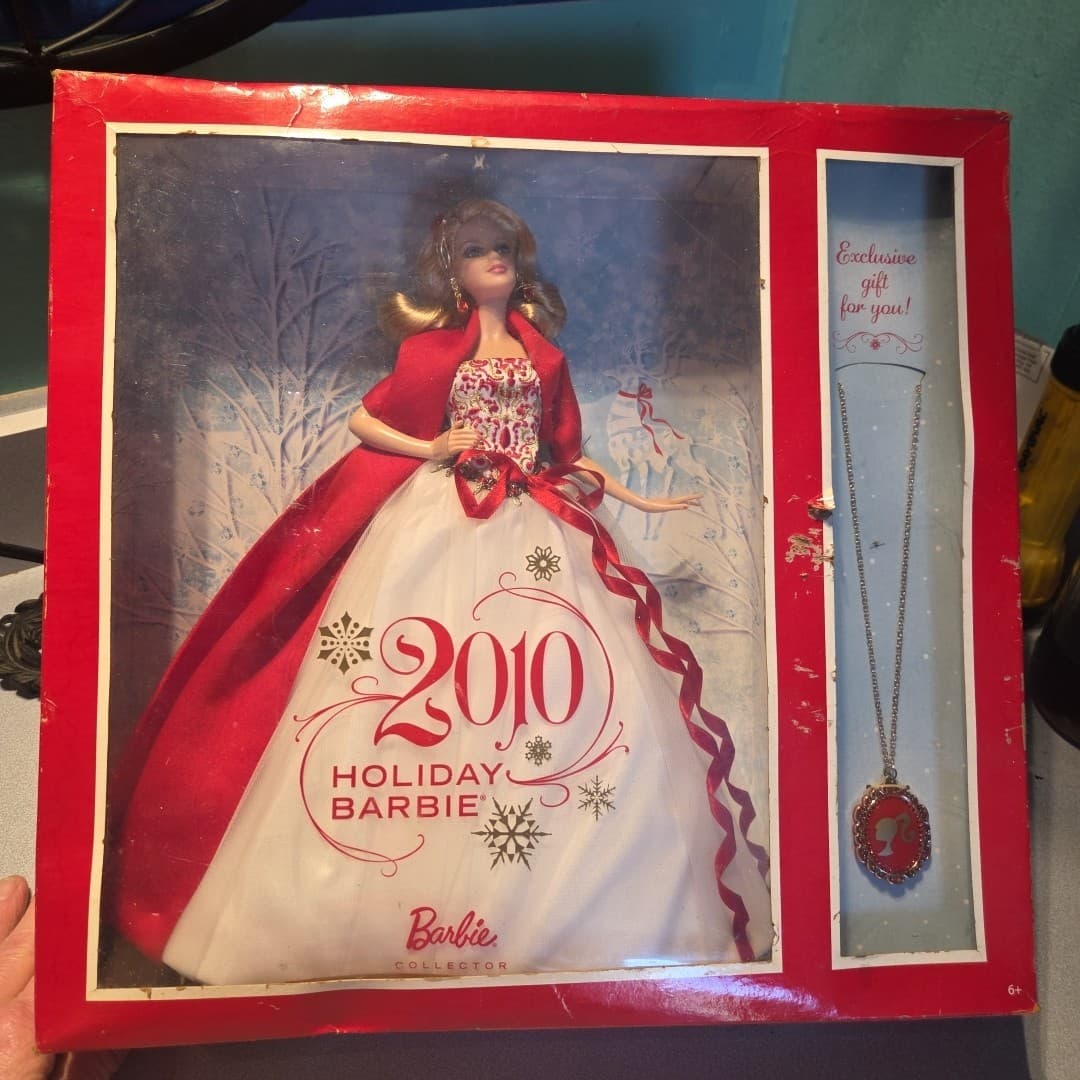 Barbie Doll Mattel "2010 Holiday Barbie" #R4545 NRFB 2009