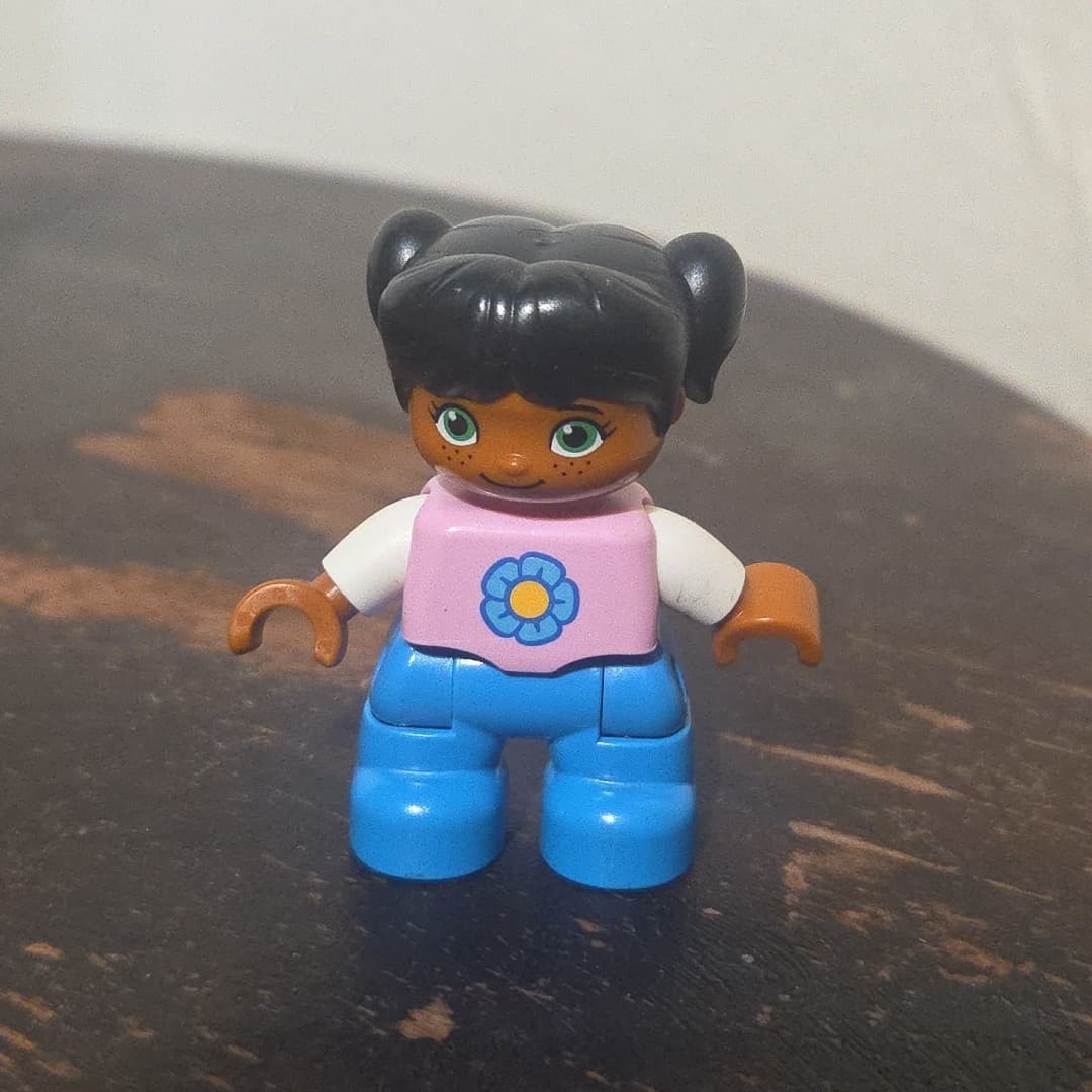 Lego Duplo African American Toddler Girl Daughter Blue Pants Figure