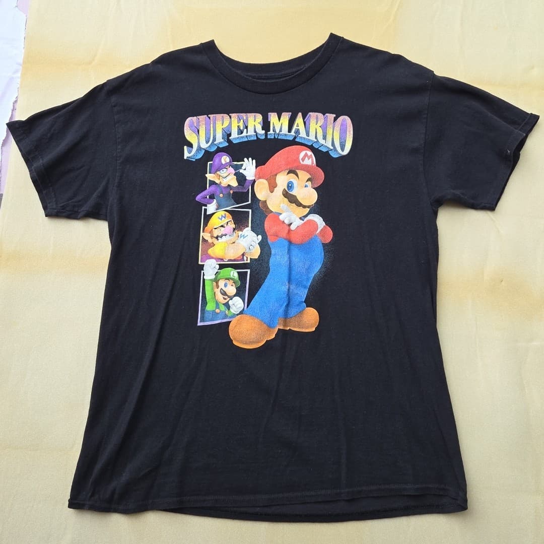 Super Mario Short Sleeve T-Shirt Men's Size L Black