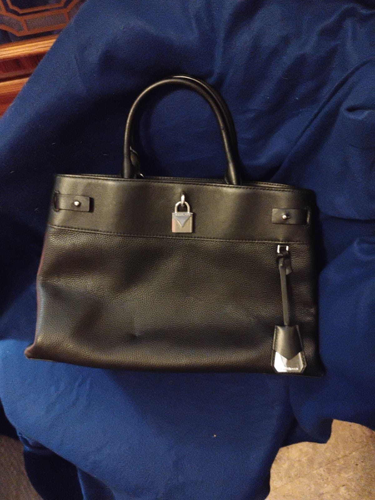 michael kors Gramercy handbag black, Large Satchel. No Shoulder Strap