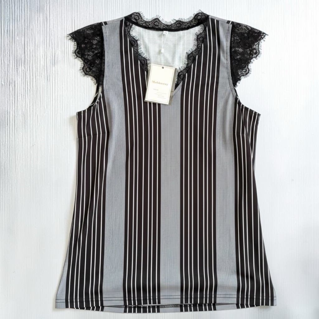 NWT, sleeveless blouse