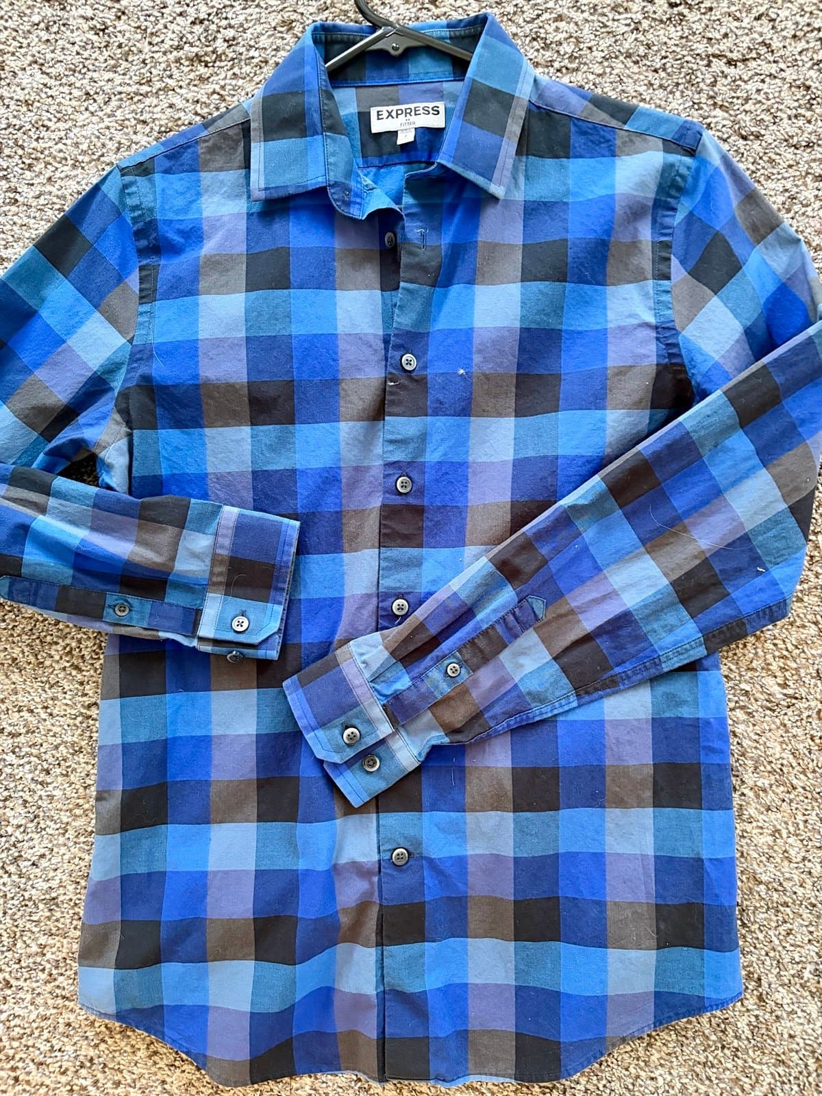 Men’s Express fitted dress shirt