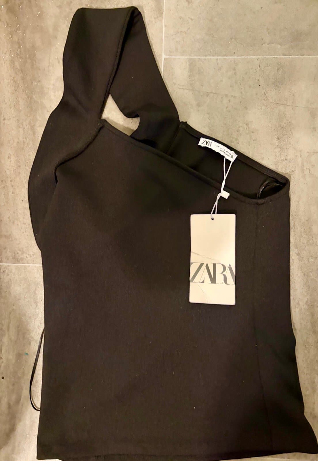 NWT, Zara Top, size M
