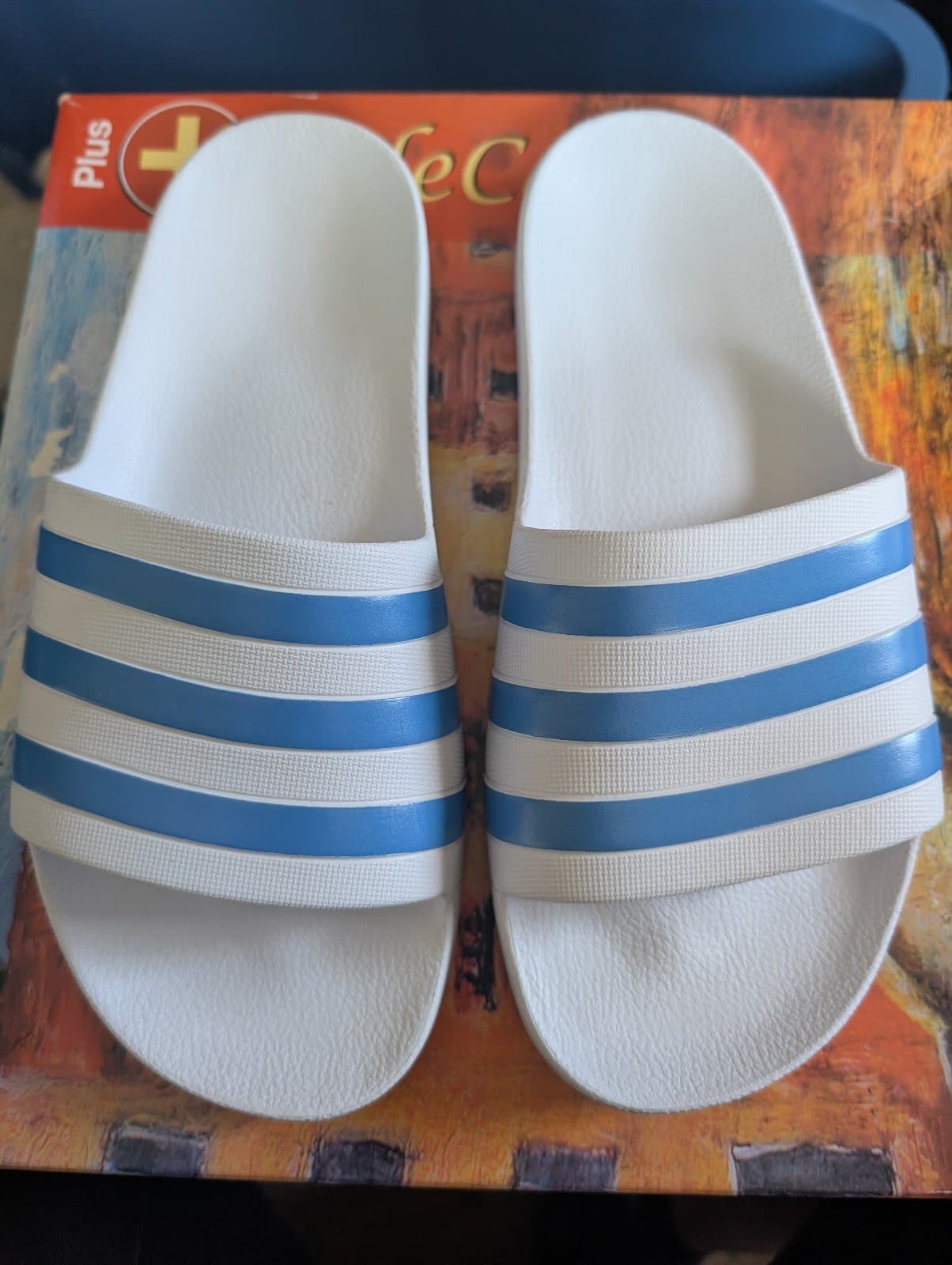 Adidas sandals size 8 women's