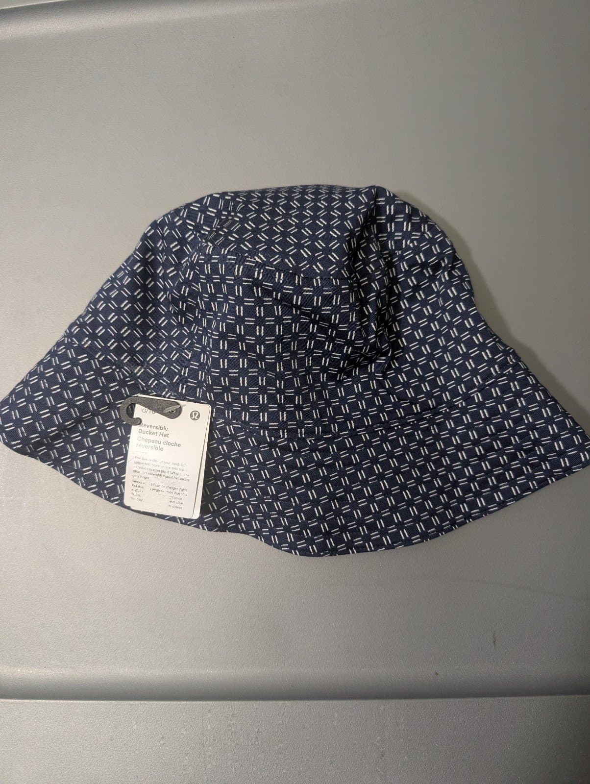 Lululemon bucket hat