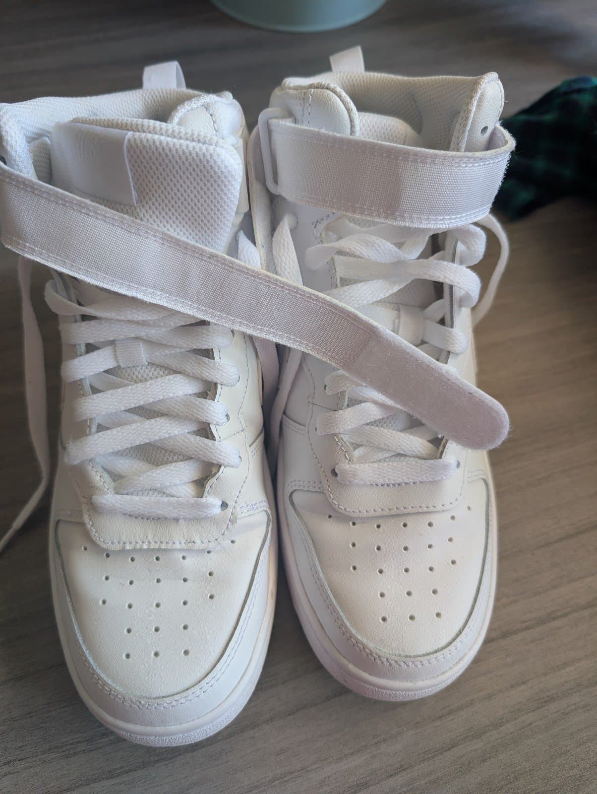 Nike hightops 7y