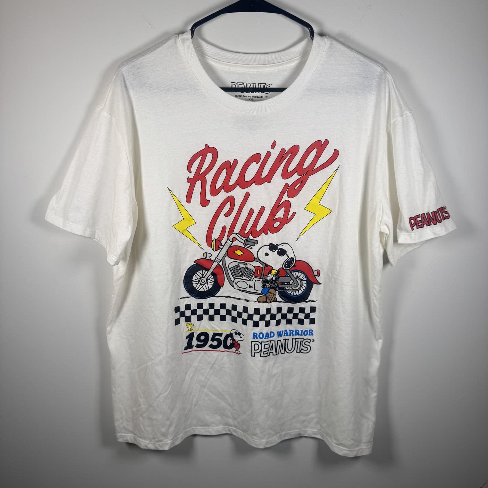 Peanuts Shirt Mens 2XL White Snoopy Racing Club Road Warrior Graphic Tee