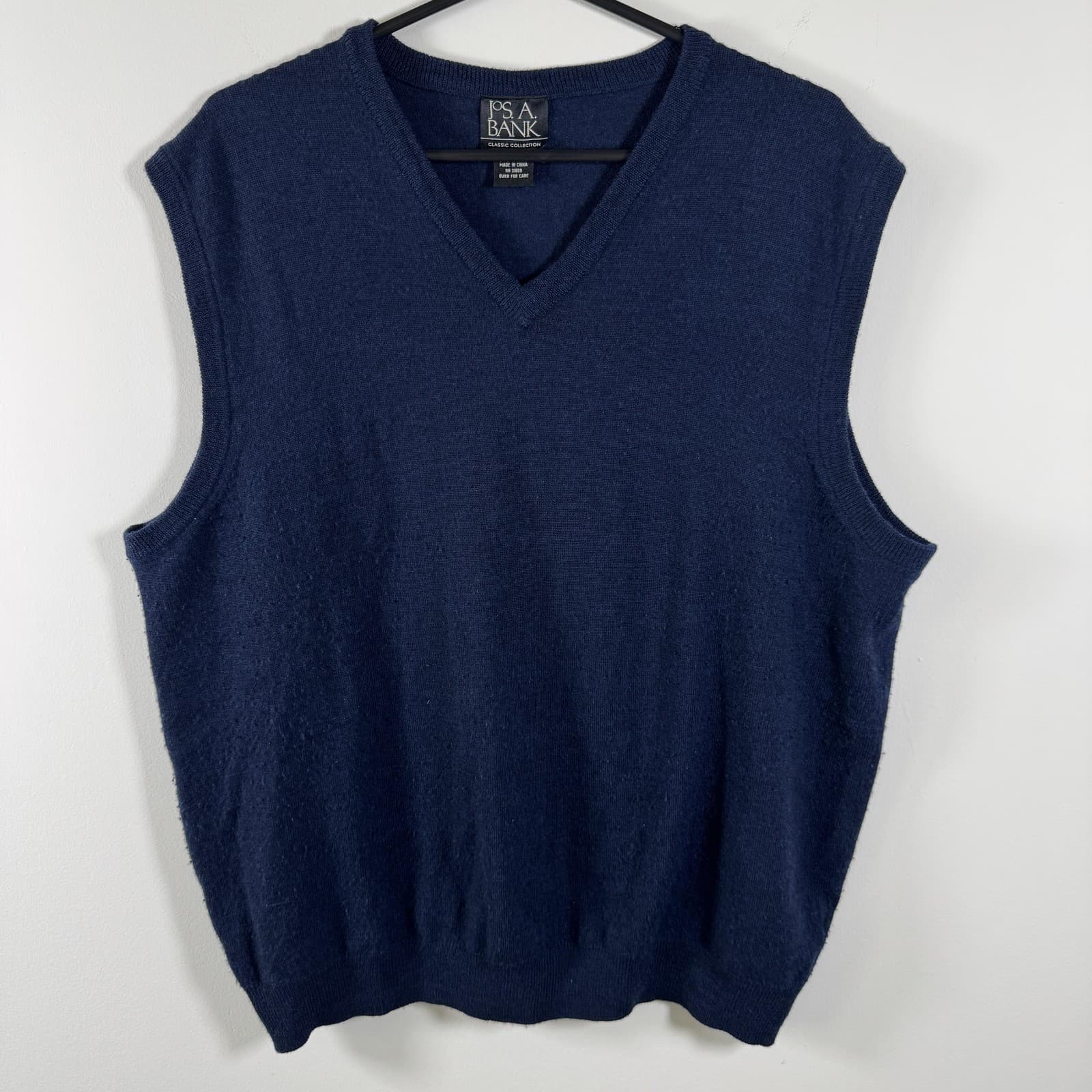 Jos. A. Bank Classic Sweater Vest V Neck 100% Merino Wool Navy Blue Mens L #6F6G