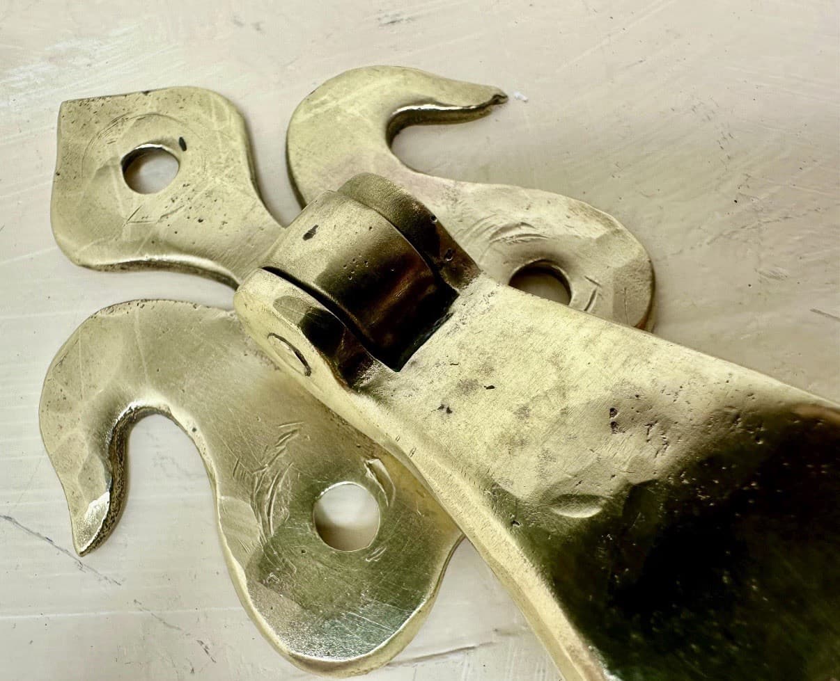 Ornate Brass Door Knocker – Fleur-de-Lis Design