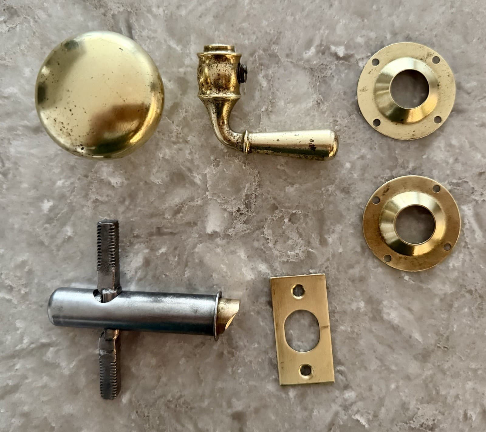 Vintage Polished Brass Door Knob Lever Set Rosettes Latch Strike Plate