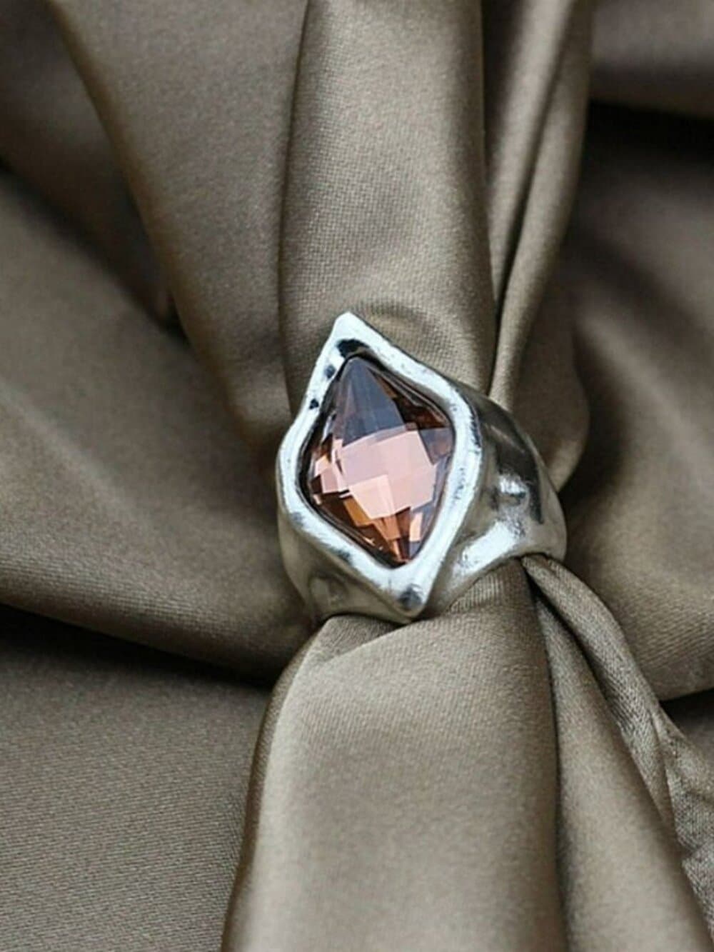 Zuri Cadance Pink Orange Crystal Size 8 Silver Ring Womens Gift Boxed