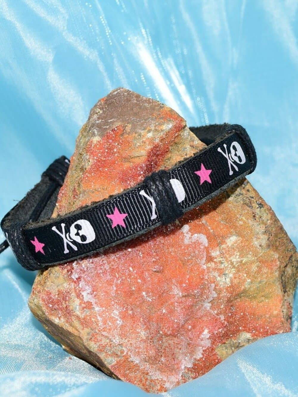 Rey Ribbon Leather Tie Bracelet Skull Crossbones Pink Star Womens Gift Boxed