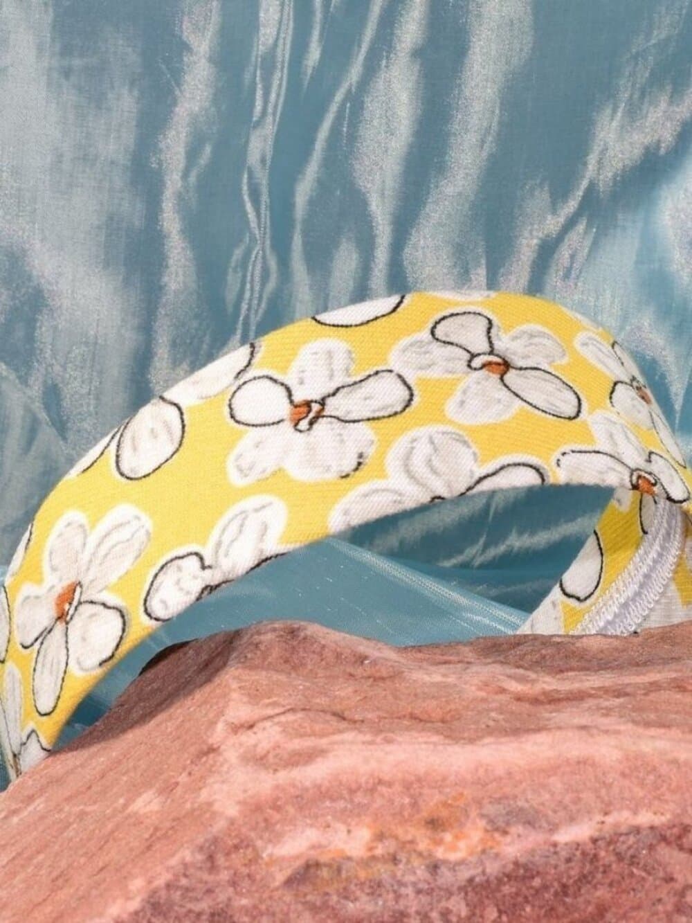Raelynn Chris Artistic Flowers on Yellow Floral Pattern Headband Gift Packaged