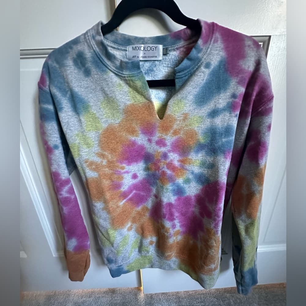 Mixology Tie Dye Notched Neck Crewneck Sweatshirt