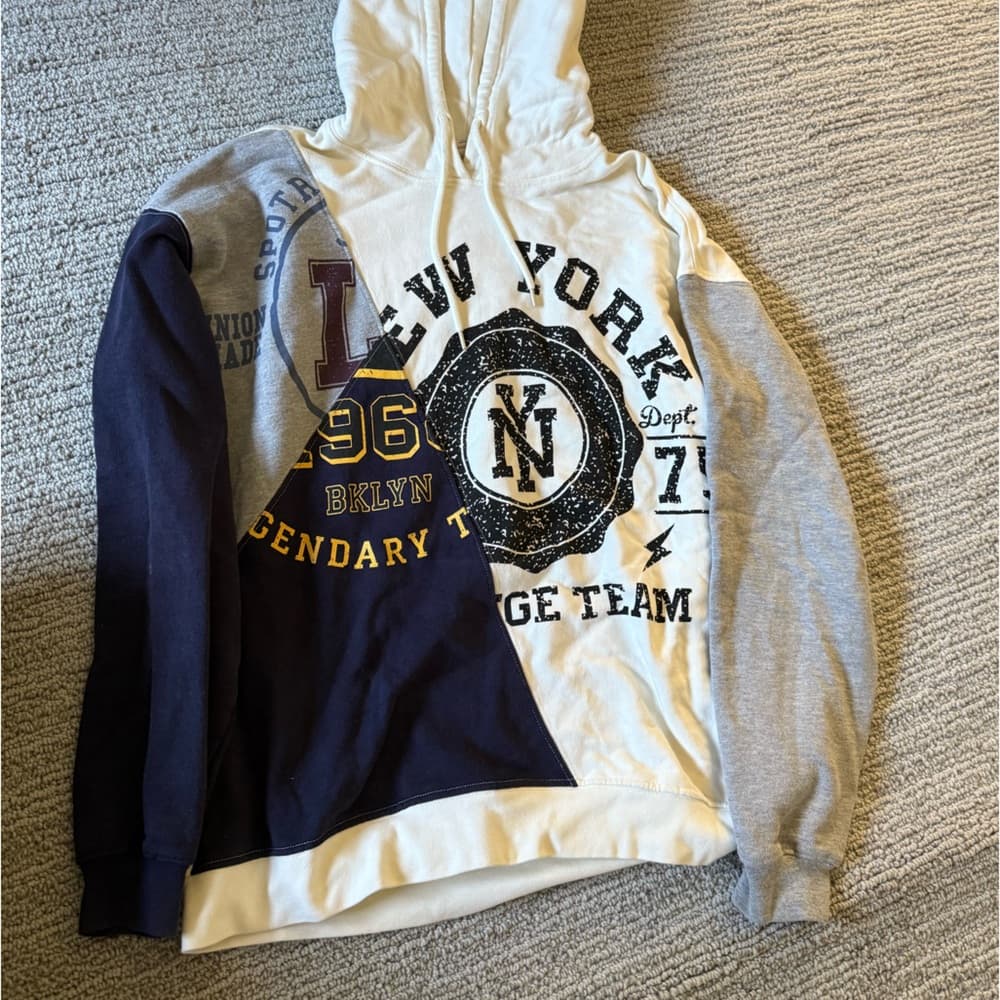 Urban Outfitters Gray and Cream Sweatshirt
