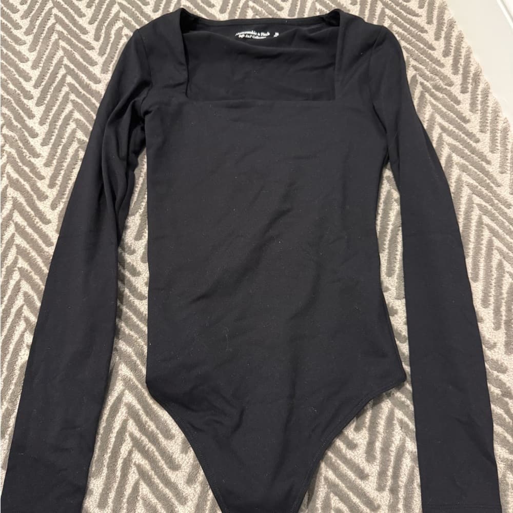 Abercrombie & Fitch Black Long Sleeve Square-Neck Bodysuit - XS