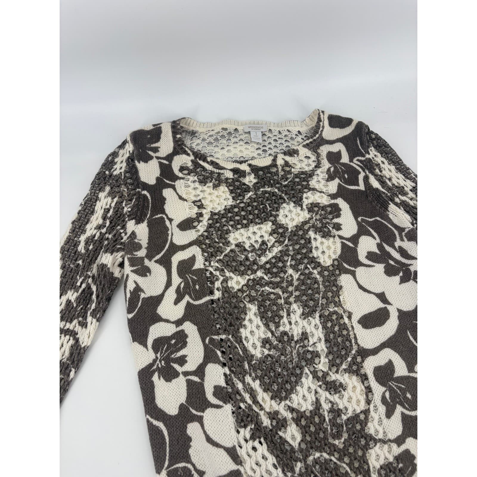WEEKENDS BY CHICOS Sweater Knit Floral Print Mesh Sequin Accent Size 1