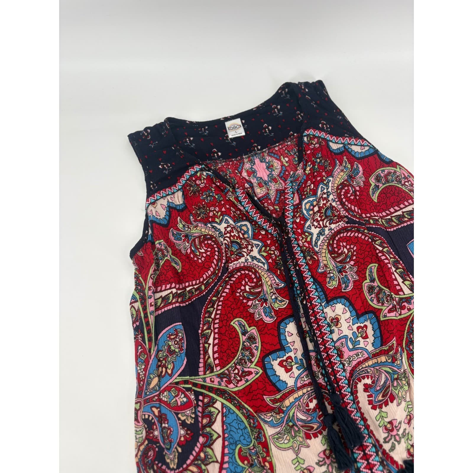 Bila Women's Large Paisley Print Sleeveless Tassel Tie Tunic Top