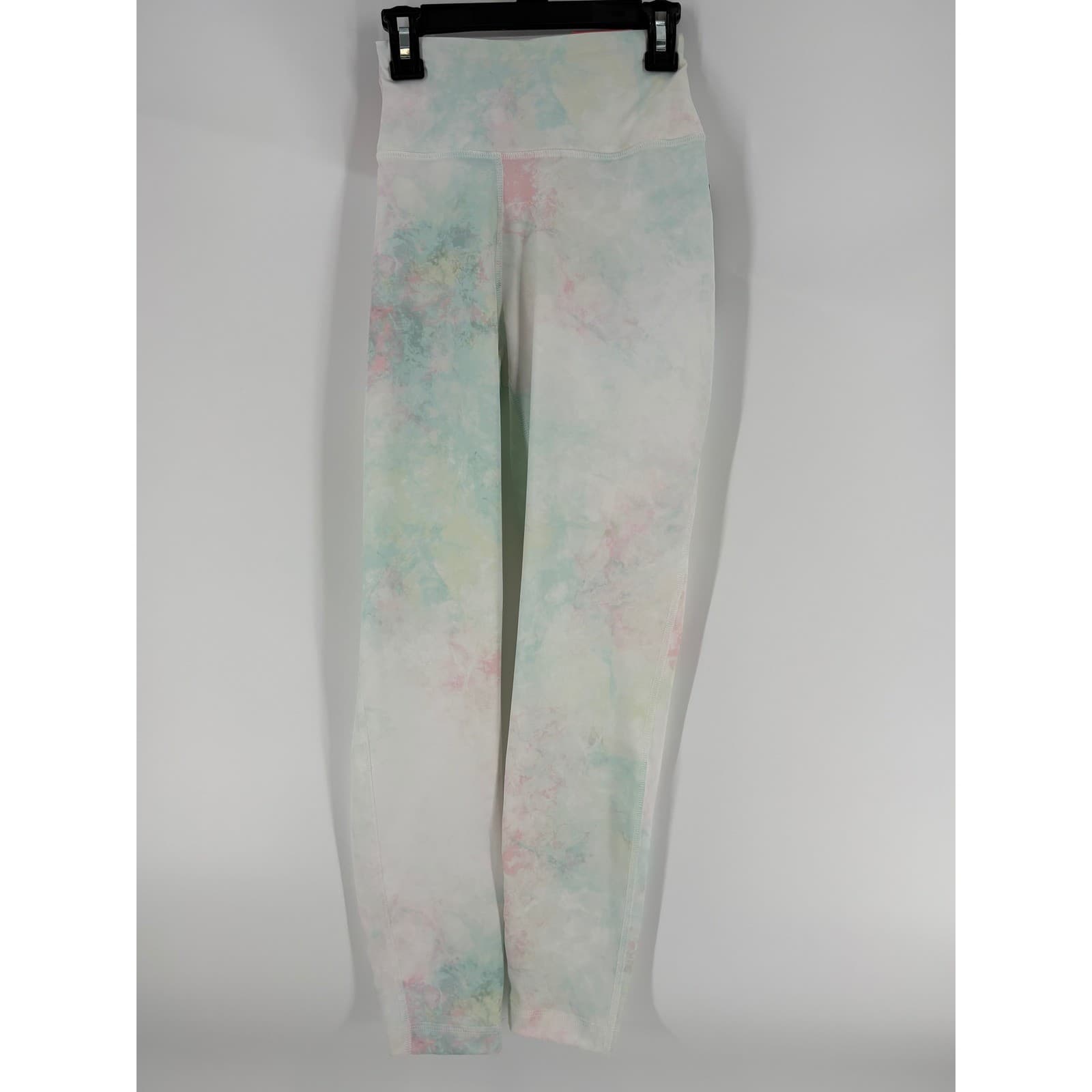 ZELOS Studio Strength White Dye 7/8ths Ankle Leggings - Size M