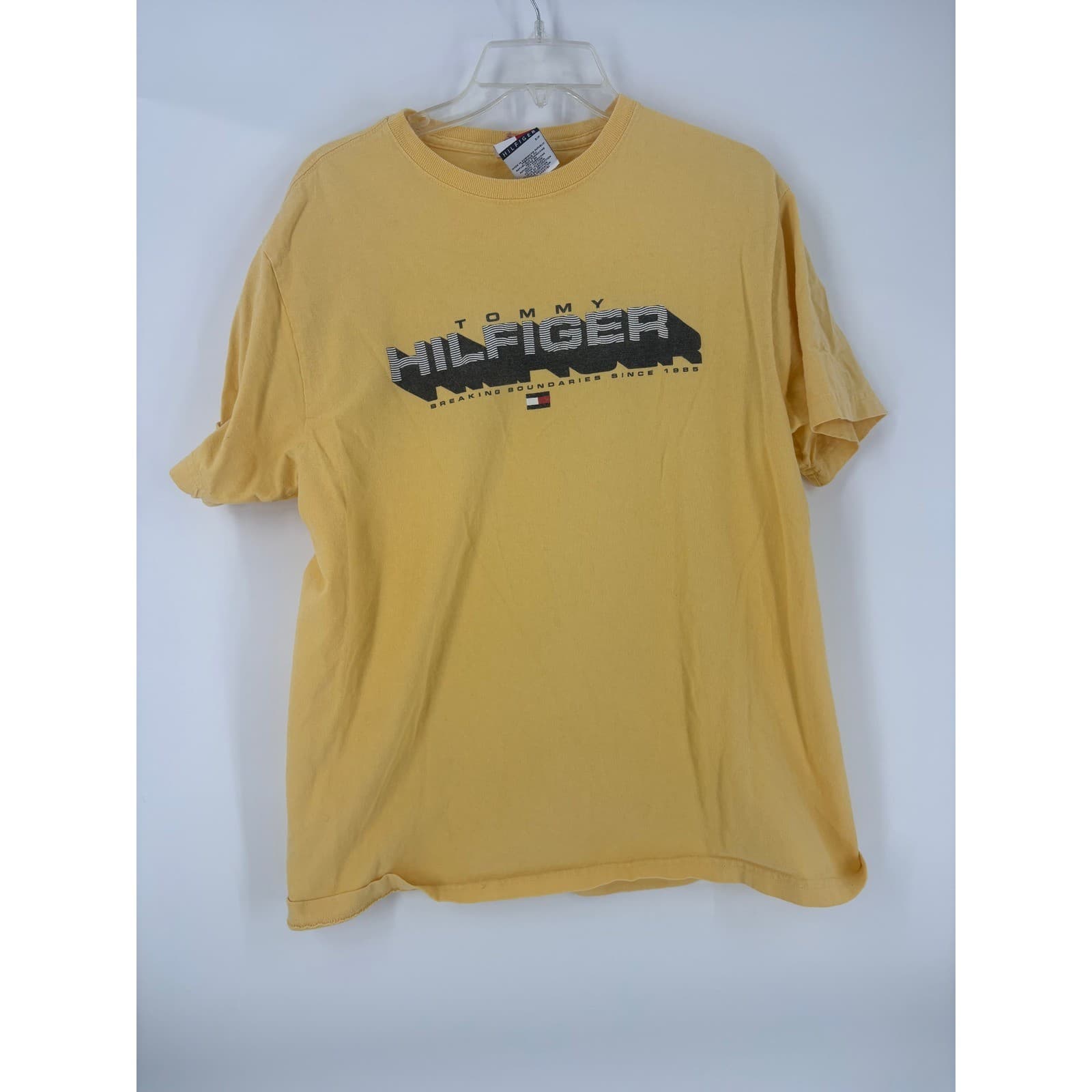 Tommy Hilfiger Graphic T Shirt Yellow Breaking Boundaries Since 1985 Women's S