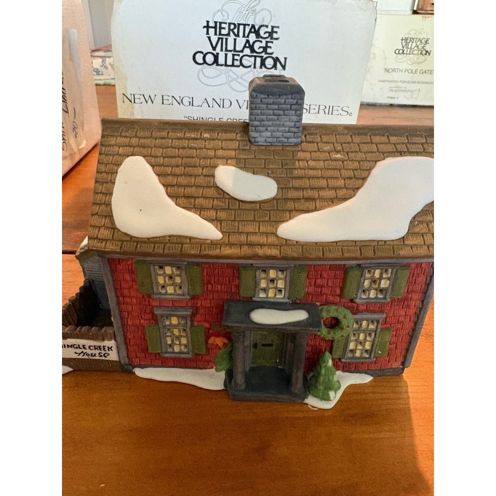 Dept 56 Shingle Creek House New England Village Series 5946-3 Porcelain House