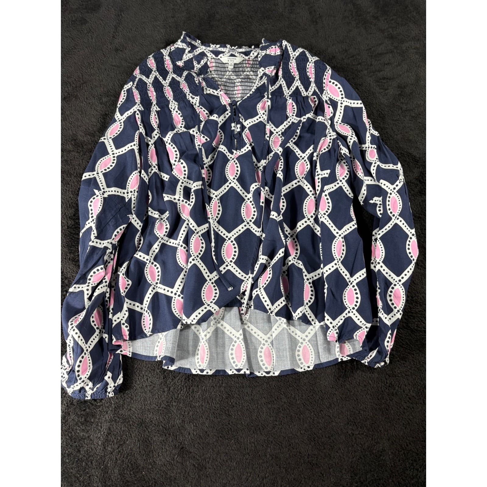 Crown & Ivy Women's Blouse Top Medium Navy Pink White Patterned Long Sleeve