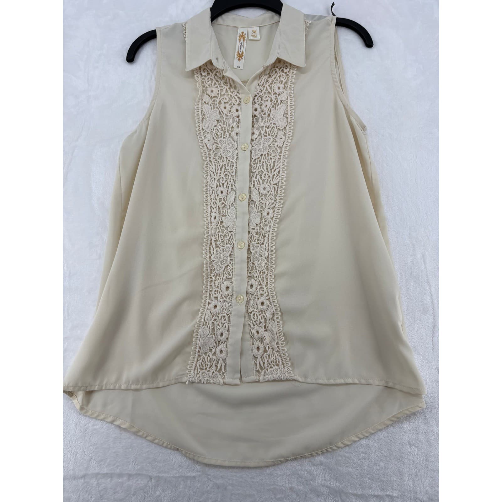 Adiva Sleeveless Top Womens Medium Blouse Cream Lace Front High Low Button Down