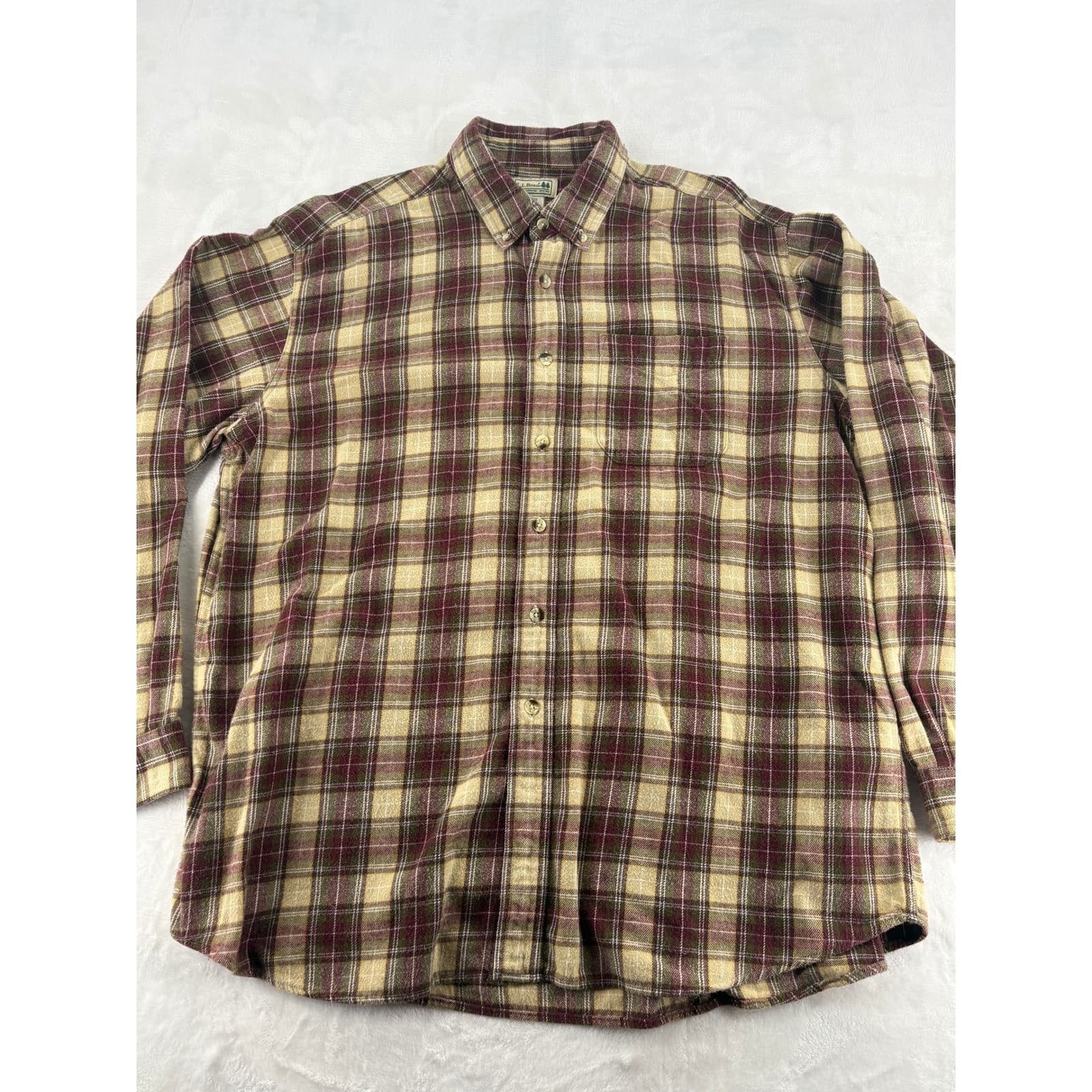 L.L. Bean Flannel Mens XL Regular Shirt Burgundy Plaid Cotton Button Down LS