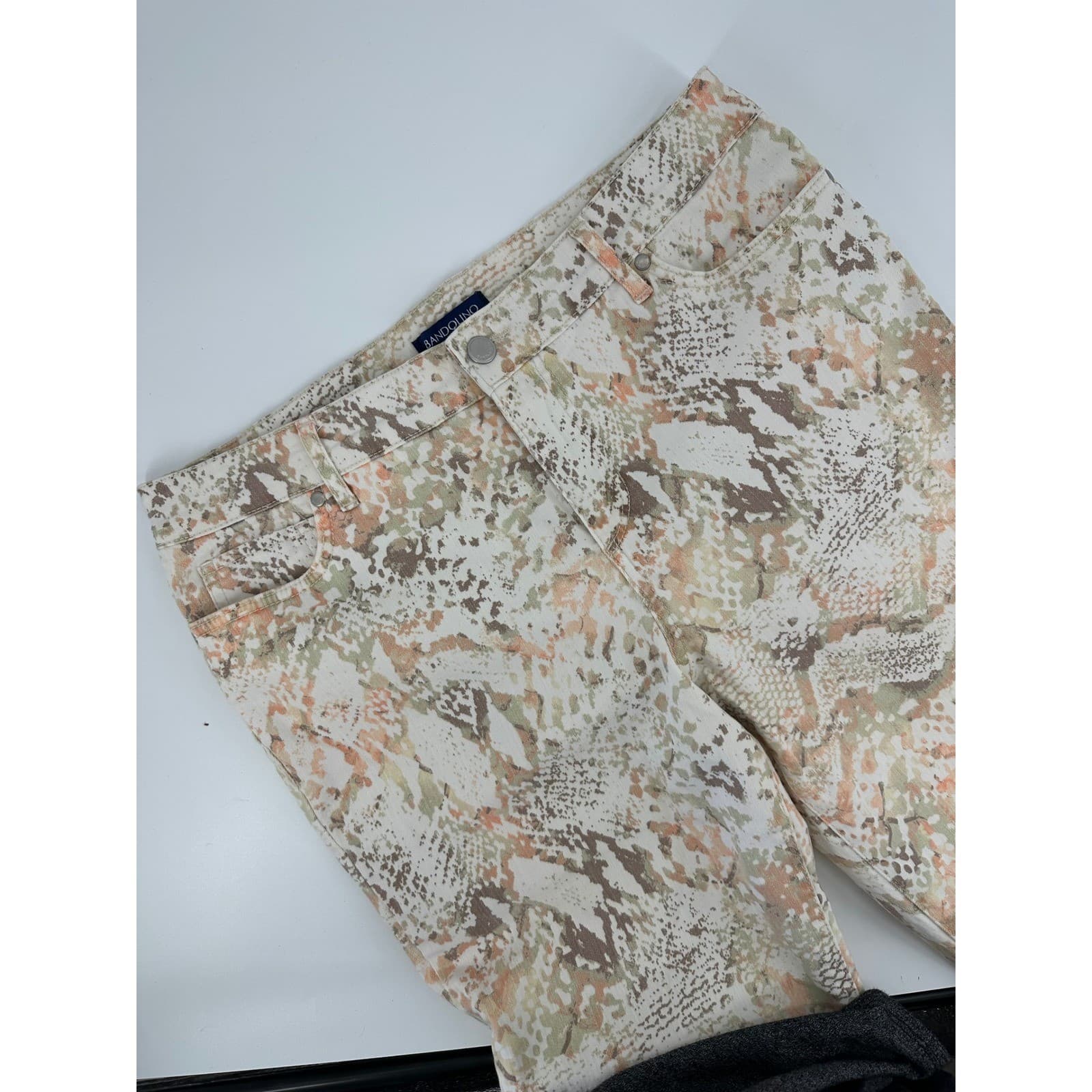 Bandolino Women's Petite Size 12P Snake Print Slim Fit Stretch Jeans Pants