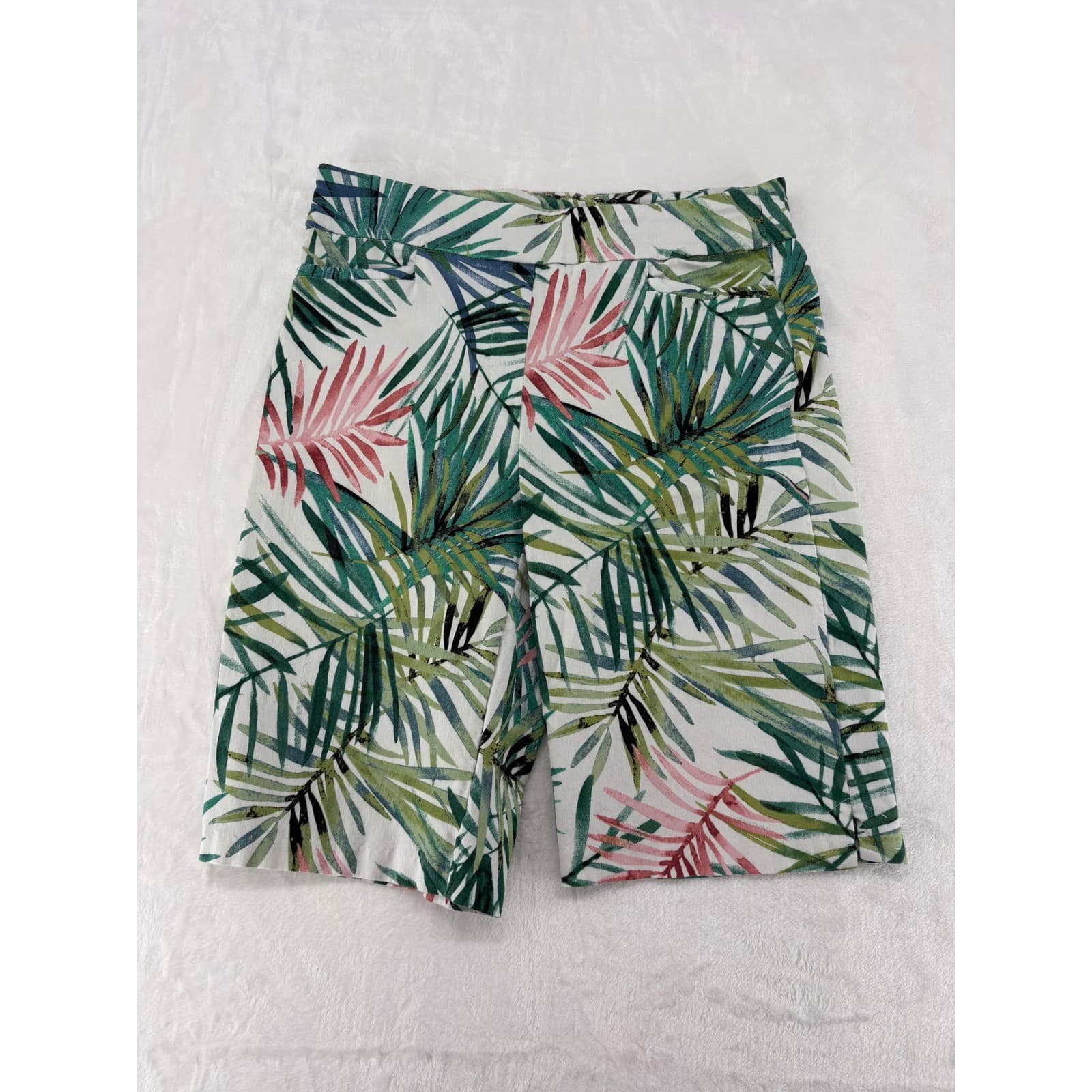 Jessica Riley Shorts Womens M Shorts White Green Pink Tropical Palm Leaf Print