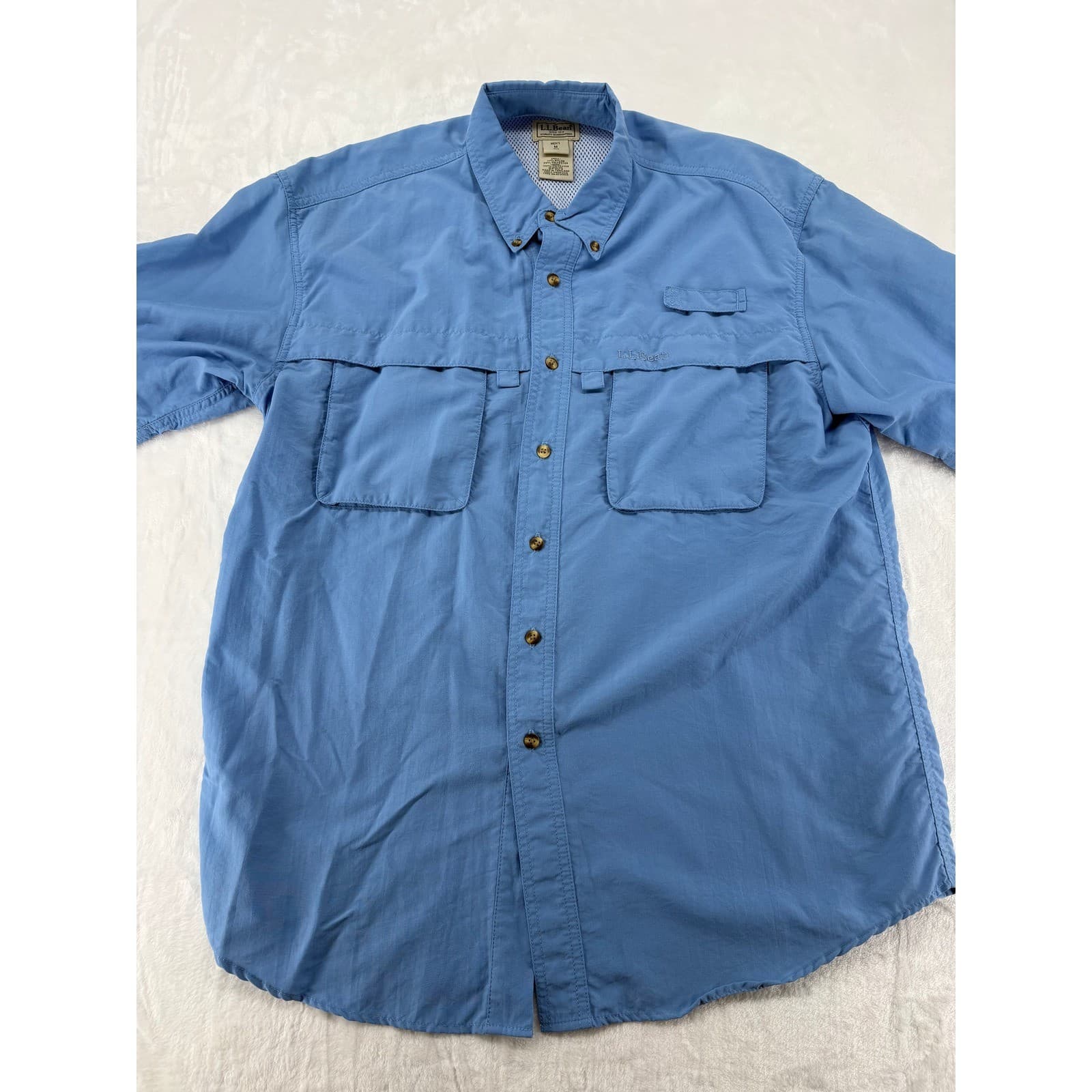 LL Bean Fishing Shirt Mens M Short Sleeve Blue Vented Mesh Utility Pockets