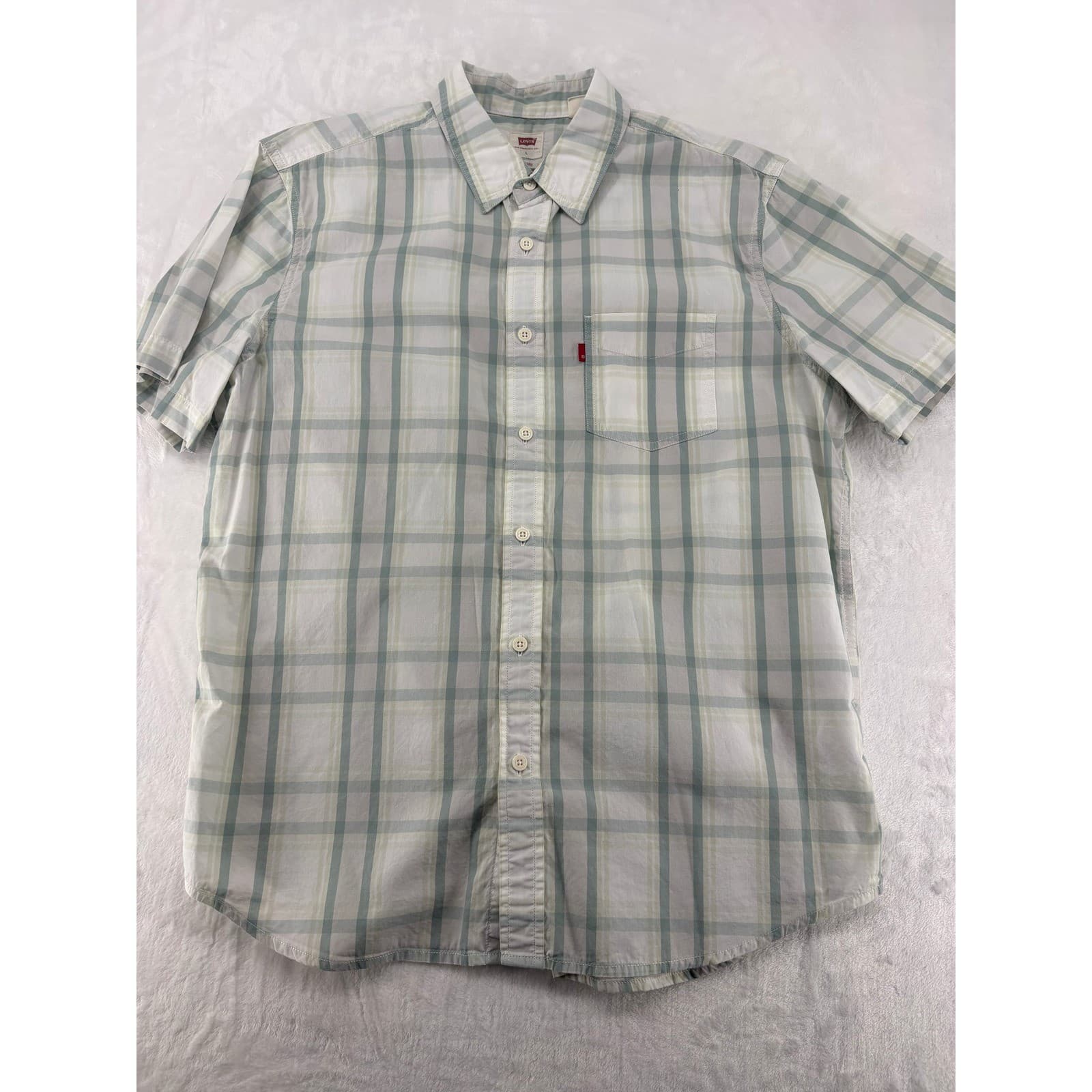 Levi's Button Down Mens Large Shirt Green White Plaid Short Sleeve Standard Fit