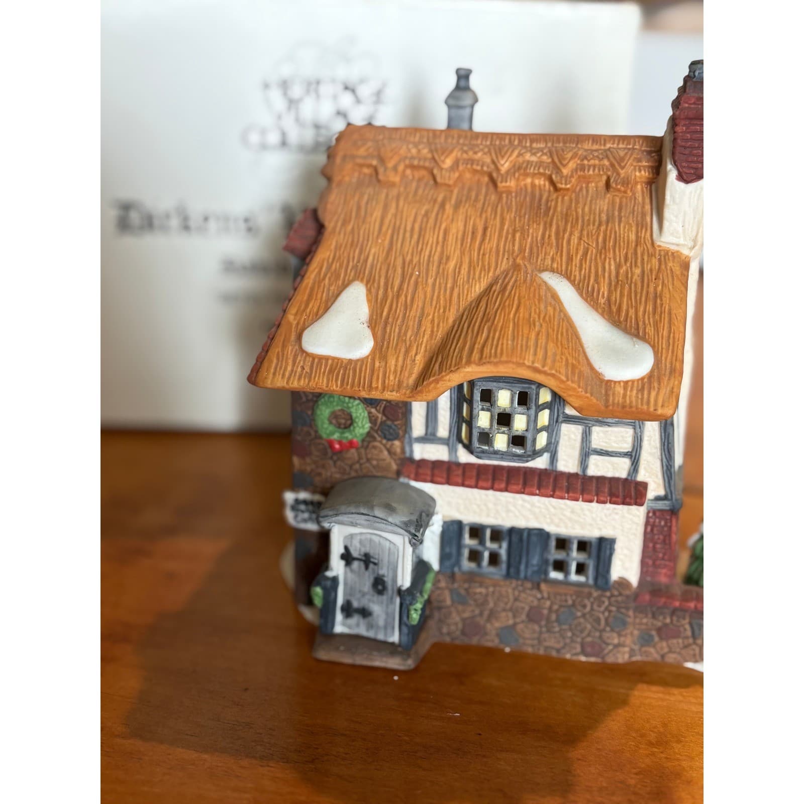 Department 56 Betsy Trotwood's Cottage Dickens Village Series OS House Brown