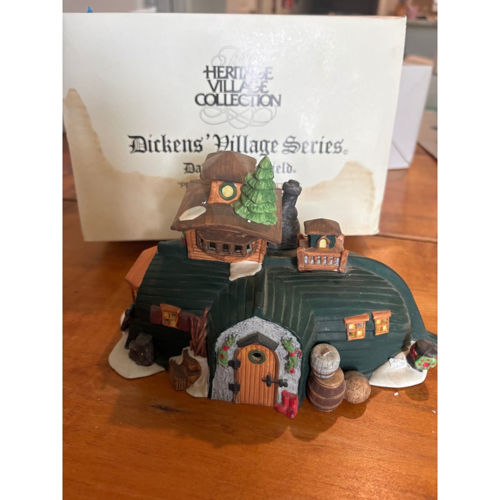 Department 56 Dickens Village Peggotty's Seaside Cottage David Copperfield Green