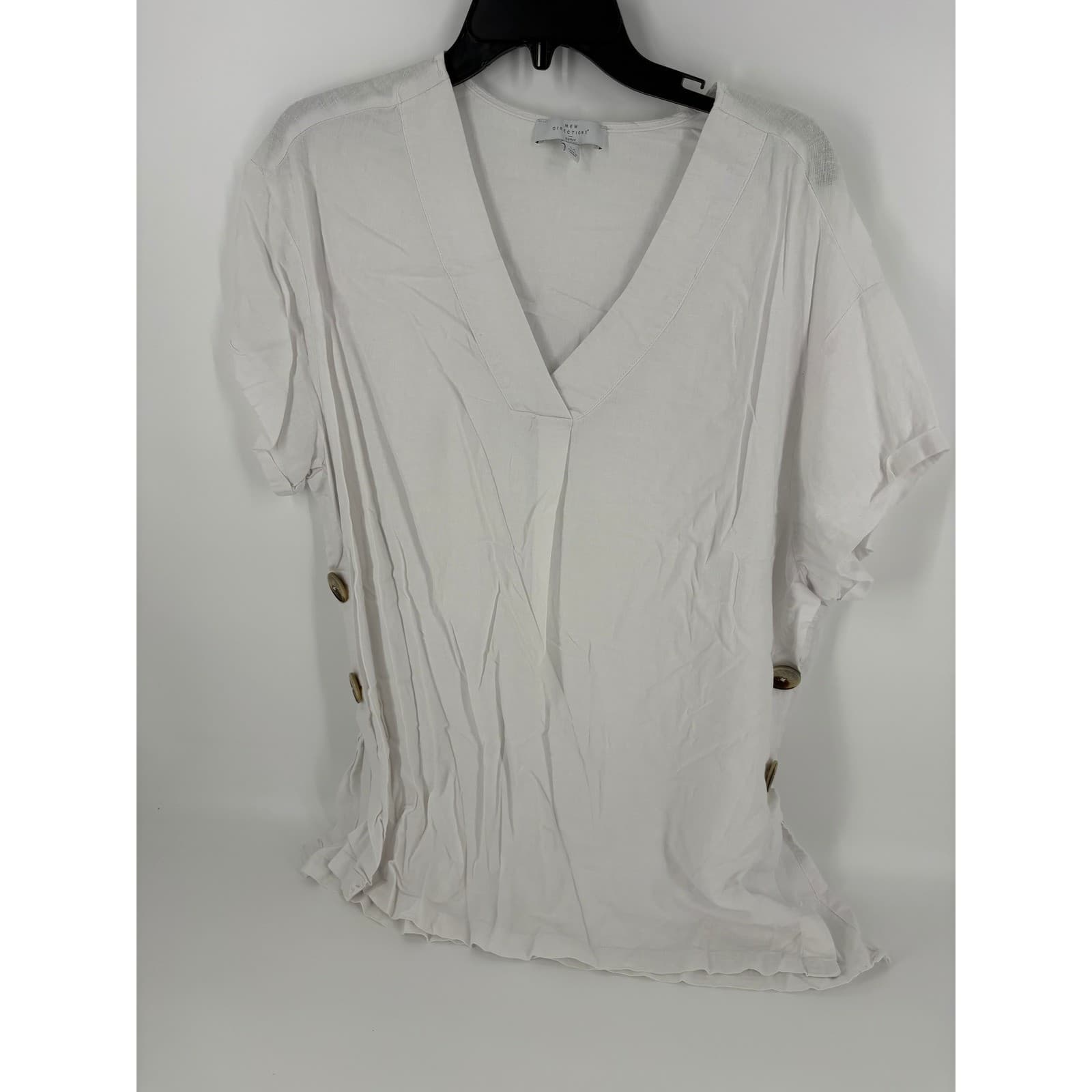 New Directions Curvy 1X White Linen Blend V-Neck Button Detail Tunic Top