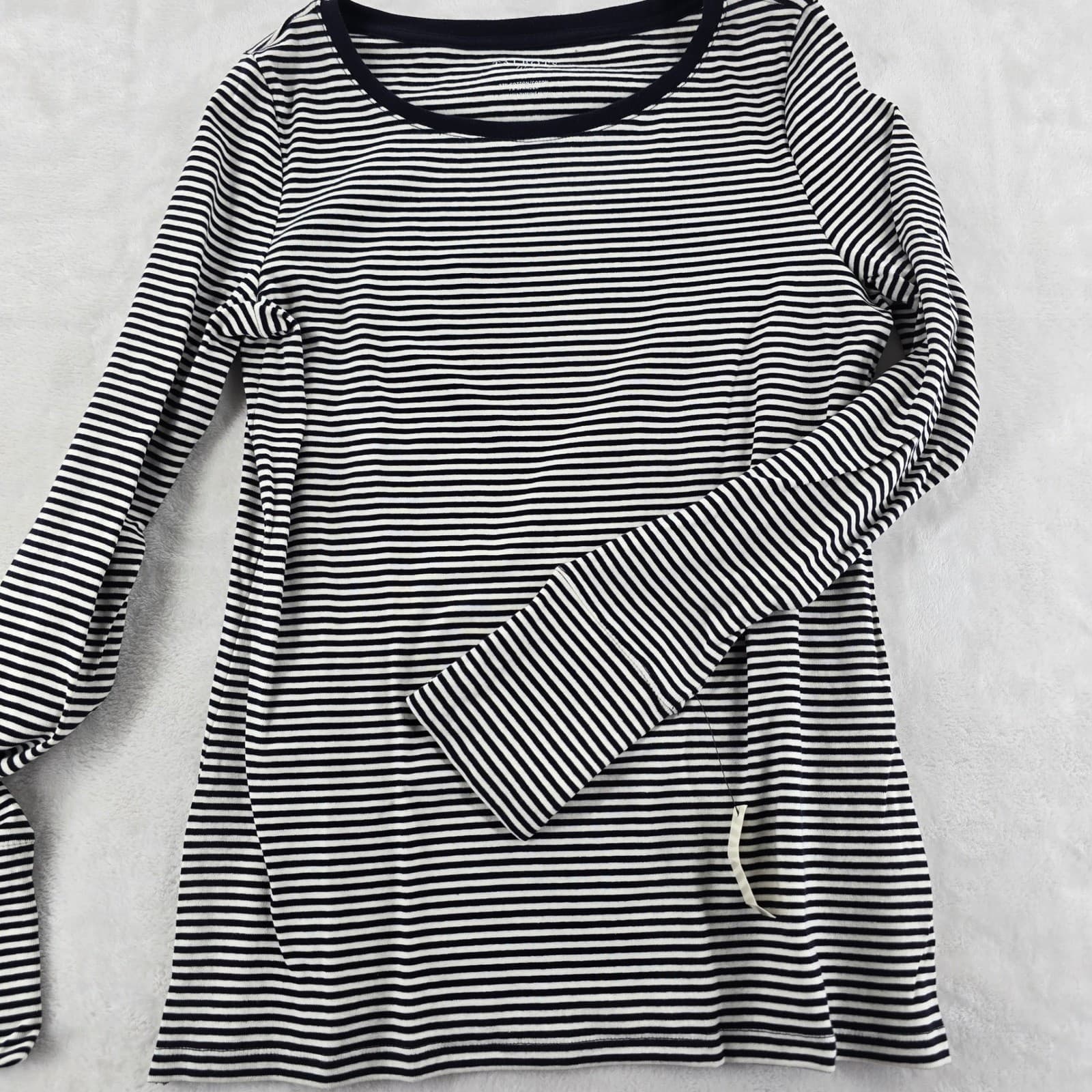Talbots Tee Womens M Stretch Weekend Tee Navy Blue White Striped Long Sleeve