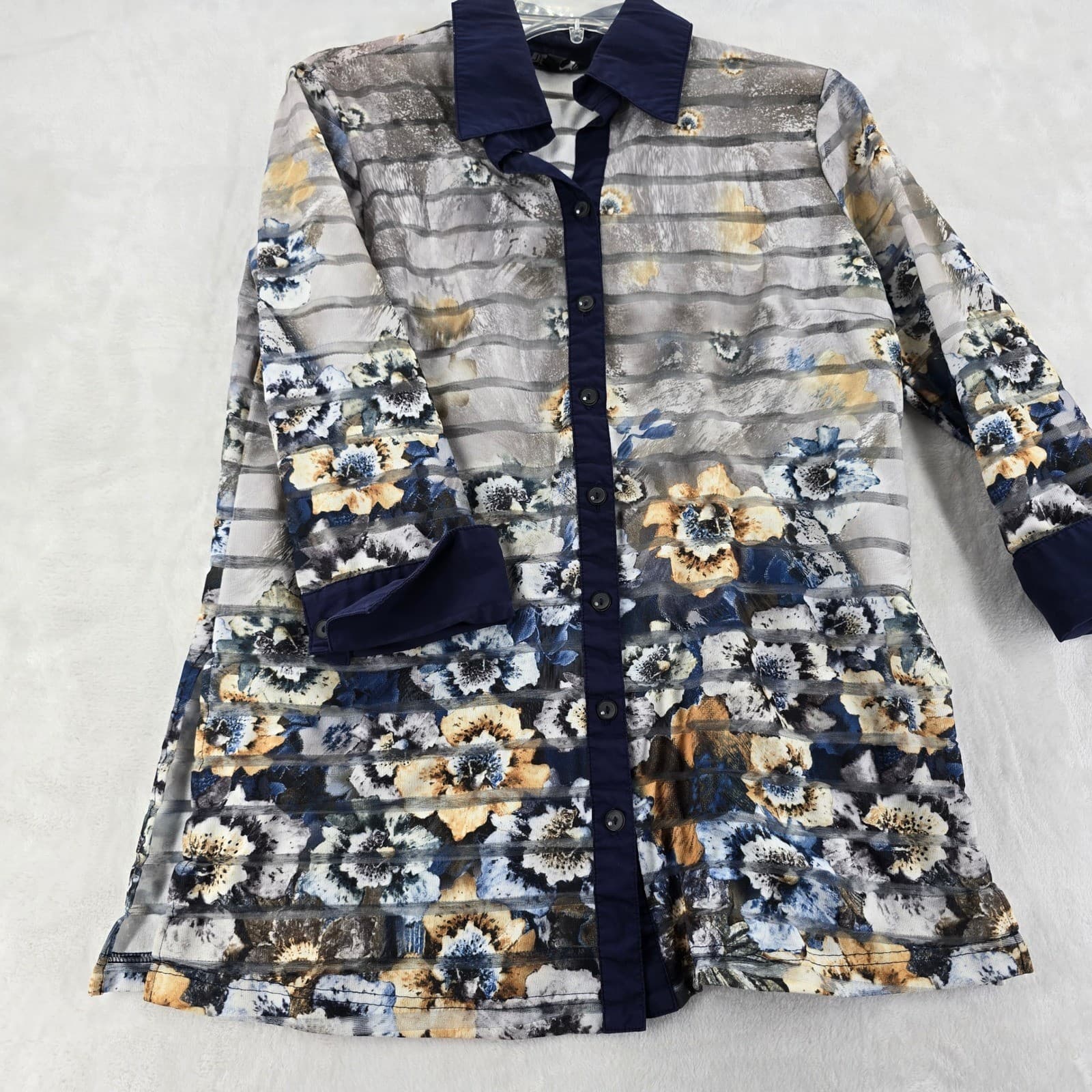 Unbranded Button Up Womens 20.5x27.5 Blouse Blue Gray Floral Sheer Striped Top