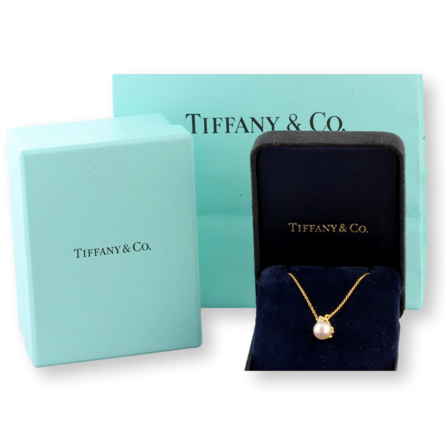 Tiffany & Co. Signature Pearl & Diamond Pendant Necklace – 18K Gold - 16 in