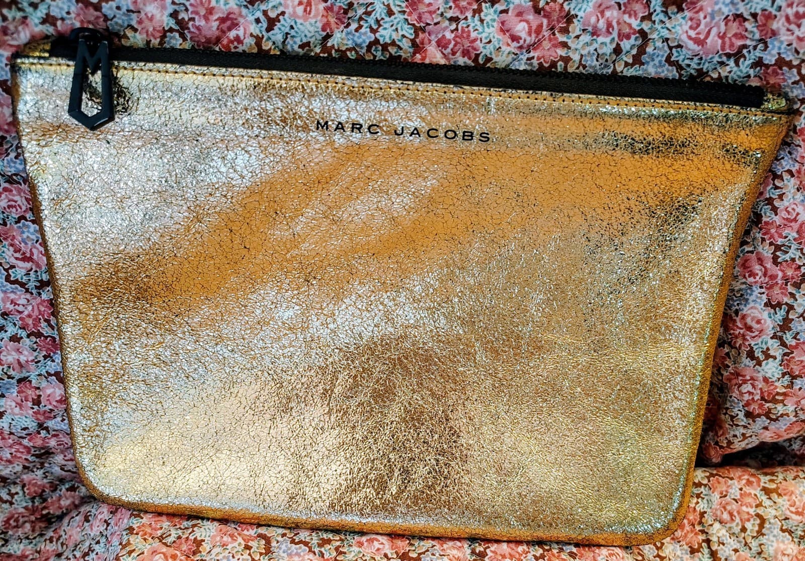 Neiman Marcus Leather Marc Jacobs Metallic Gold Clutch Makeup Bag