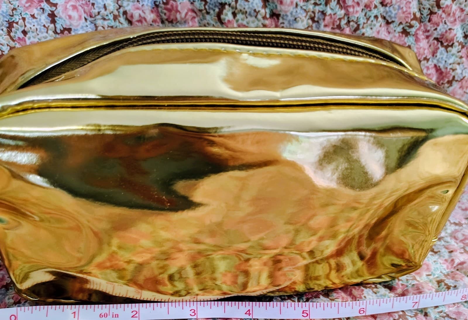 NWOT Gold Metallic Makeup Zipper, Beauty Brands