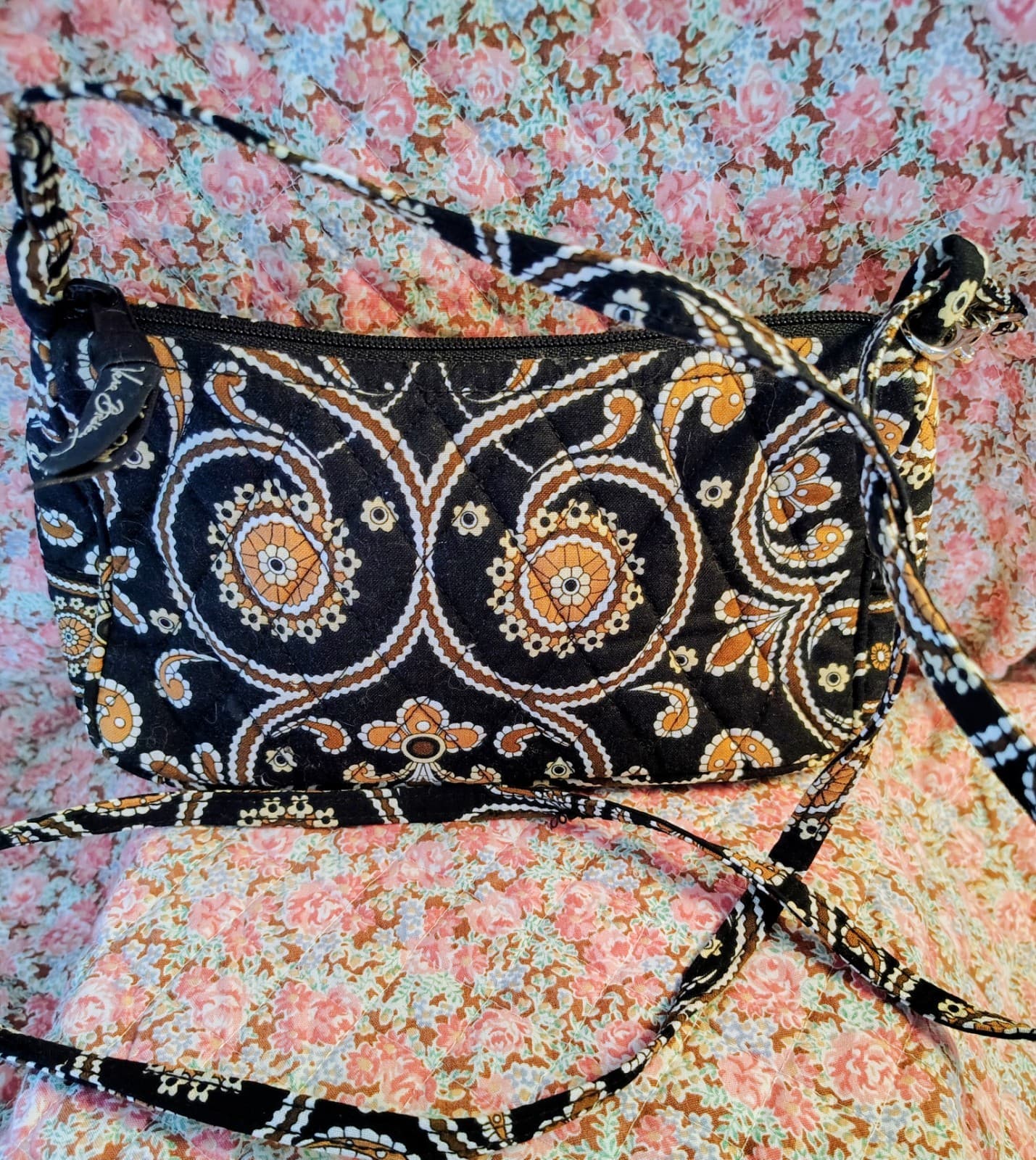 Vera Bradley shoulder bag, Caffe Latte floral paisley Pattern
