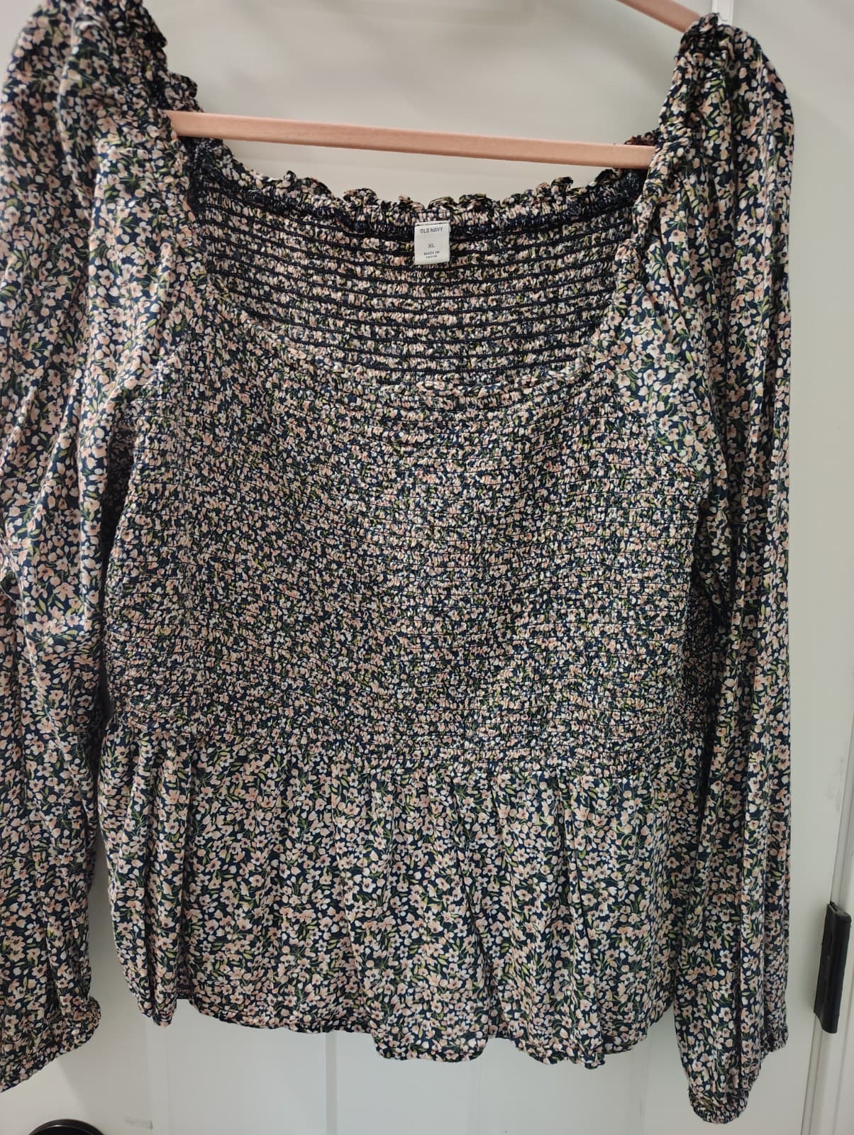 Old Navy Floral-Print Smocked Off-the-Shoulder Top Navy Floral, XL